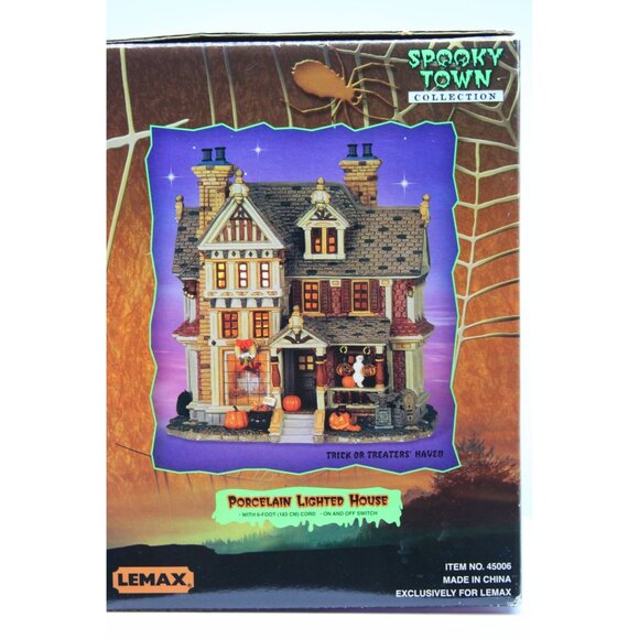 Lemax Spooky Town Village - Trick or Treaters House - Picture 1 of 7